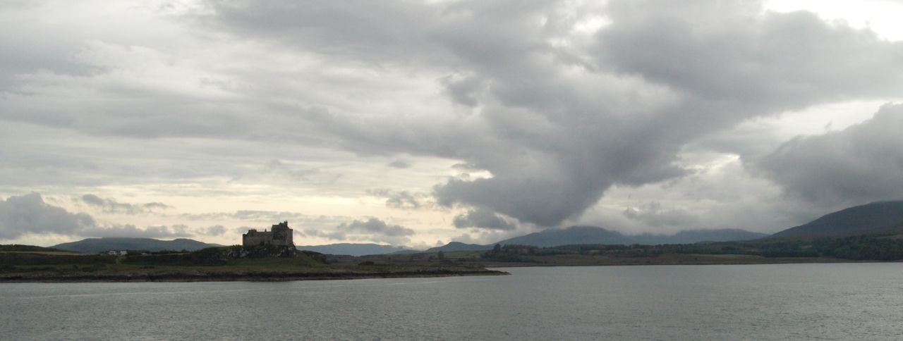 Gratuitous picture of a Scottish castle