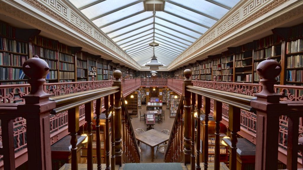 _89032992_the_leeds_library_interior_1